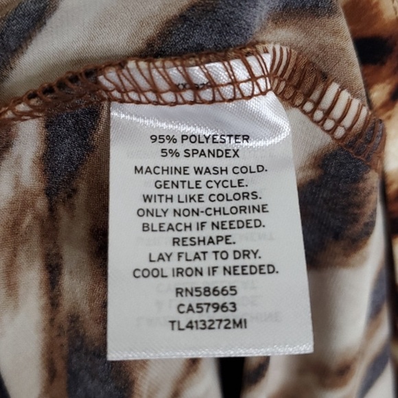 Leith Wrap Animal Print dress - Size M - Picture 10 of 10